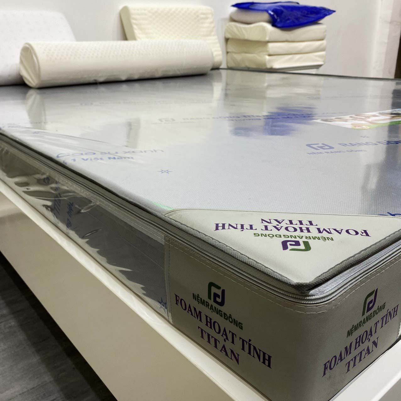 Nệm cao su Hoạt Tính Rạng Đông Titan Grey - Ảnh 5